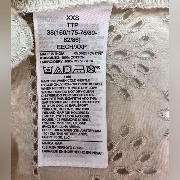 GAP Eyelet‎ Flutter Sleeve Top Size XXSMALL - Picture 7 of 9